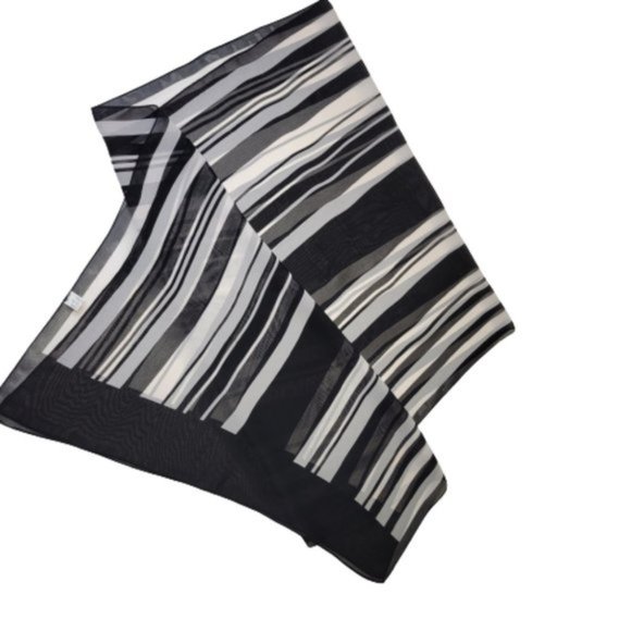 Black and White Stripes Fashion Scarf - Picture 5 of 5